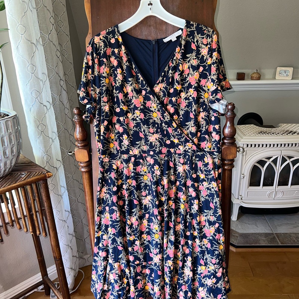 Loft Floral Print V-Neck Fit & Flare Dress Navy Blue/Gold/Pink size 18 plus